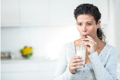 alimenti che infiammano il colon
